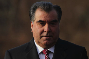 Рахмон пришел к власти благодаря Москве и Исламу Каримову, - эксперт