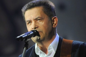 Лидер группы «Любе» помог двум таджикам в лечении тяжелых болезней