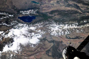 Российские космонавты будут отдыхать на Иссык-Куле