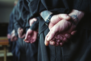 Президент Бердымухамедов помиловал 612 человек