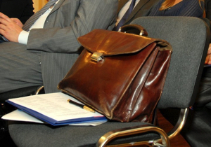 Сработали на «троечку» — рейтинг управленческой элиты Казахстана