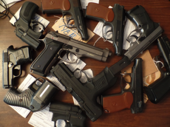 Казахстан ужесточил ограничения на владение оружием