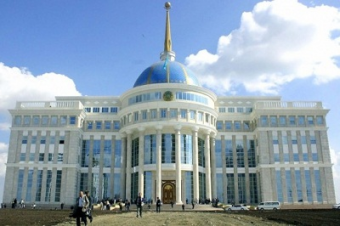 Удастся ли Казахстану избежать конфликта элит при транзите власти?