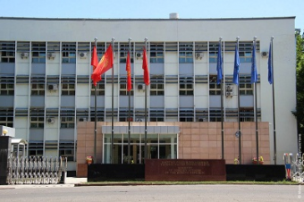 Послов США и Великобритании вызвали в МИД Кыргызстана. Поговорить