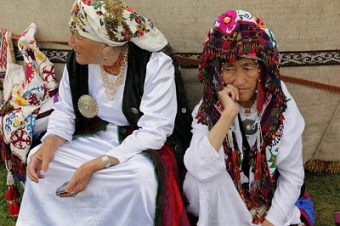 Есть женщины в центральноазиатских селеньях