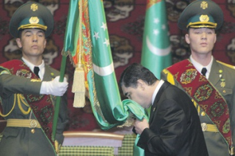 В Туркменистане выбирают Бердымухамедова