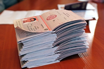 Путин поручил упростить получение российского гражданства выходцам из СССР