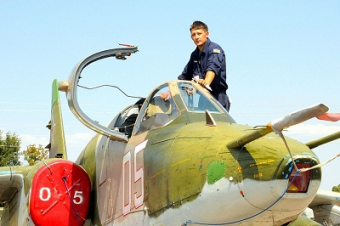 Что стоит за заявлением Атамбаева о выводе российской базы из Кыргызстана