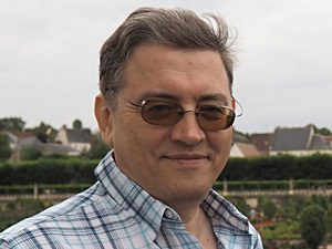 Страусиная политика Бишкека: каким будет новый 2017 год?