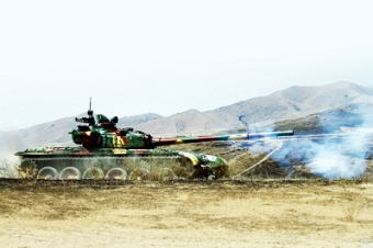 Танки и самолеты made in Uzbekistan: Мирзиёев предложил создать в стране собственный ВПК