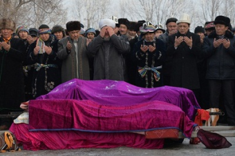 Кыргызстан: Скорбь. Боль. Единение.