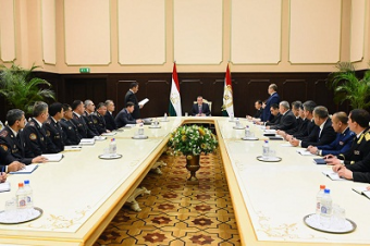 Почему Эмомали Рахмон сменил министра транспорта Таджикистана?