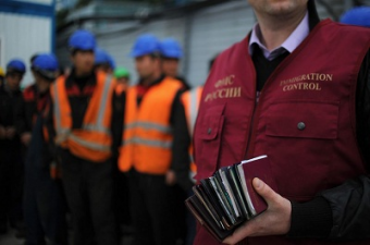 Мигрантов из стран ЕАЭС без трудовых договоров депортируют из России