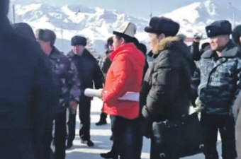 В Киргизии требуют дешевого угля и света