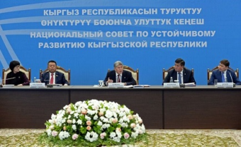 Развитие, выборы и мигранты. О чем еще говорили Атамбаев и его команда