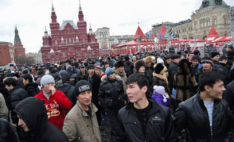 Как мигранты из ЦА легализируют свое пребывание в России