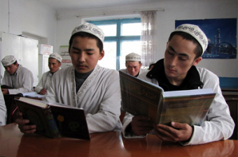 Кыргызстан перейдет на латиницу вслед за Казахстаном?