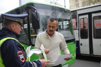 Госдума продлевает на год срок замены иностранных водительских прав