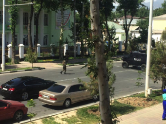 Спецназ Таджикистана и России освободит от террористов захваченный телецентр в Душанбе 