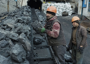 Загнанные в уголь: Таджикистан увеличивает объемы «грязного» топлива