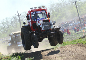 Таджикско-иранские трактора не выдержали конкуренции с белорусскими аналогами