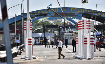 Кыргызстанцам продлили срок регистрации в Казахстане