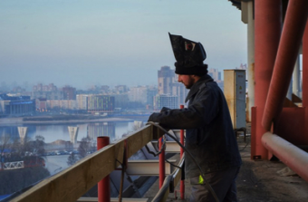 От стройки до посольства: где летом подрабатывают таджикские студенты 