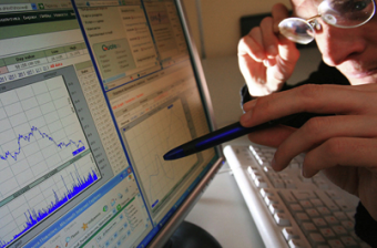 Падение тенге, рубля, кто следующий? Чего испугались валютные рынки