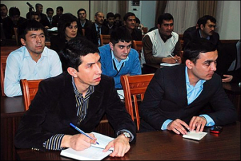 Узбекистан: Президент создал и возглавил республиканский центр пропаганды