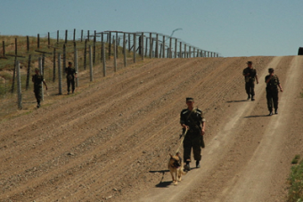 Ашхабад пытается обезопасить свои границы