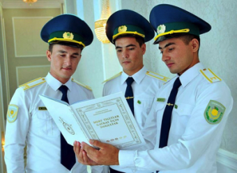  Бердымухамедов написал очередную книгу. Теперь о работе своего отца в МВД