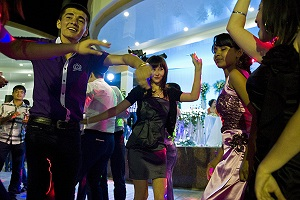 Год Ислама не видать