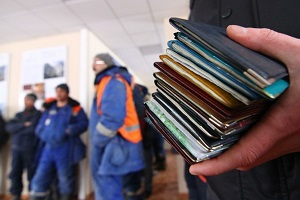 Поток узбекских мигрантов в Россию иссяк?