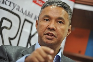 Азат Перуашев: Объем незаконно выведенных средств сопоставим с ВВП Казахстана