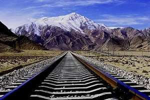 Первый грузовой поезд отправился из Синьцзяна на Украину