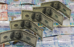 Казахстан: Какие события влияют на динамику курса тенге