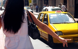 Власти Узбекистана передумали разрешать частный извоз