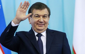 Президента Узбекистана попросили ликвидировать дефицит учителей таджикских школ