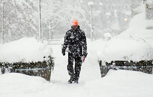 На улицах Бишкека от холода скончались 15 человек