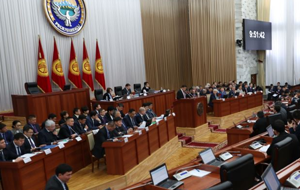 Депутаты Кыргызстана должны были стыдиться, что мерзнет миллион бишкекчан