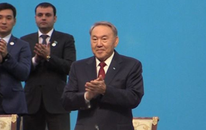 Казахский законопроект с правом пожизненно возглавлять Совбез