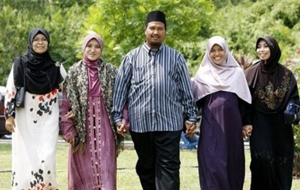 Письмо таджикской женщины: разрешите двоеженство!