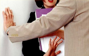 В Казахстане на похотливых агашек объявлена охота