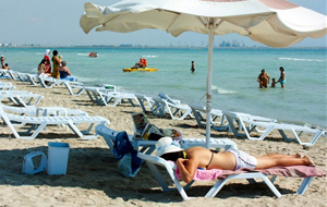 В Туркмению запретили ввозить бикини и шорты