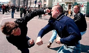 За 7 лет число нападений на почве национальной розни в России снизилось в 15 раз