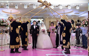 Будьте скромнее: в Узбекистане запретили проводить пышные свадьбы