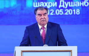 Рахмон назвал число убитых в зарубежных конфликтах таджикистанцев