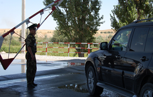 Коррупционные схемы ГРС. Как в Кыргызстан ввозили дорогие авто, минуя таможню