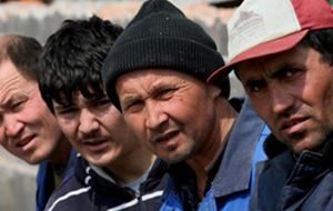 Сразу депортируют. В России ужесточили правила пребывания мигрантов