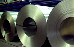 Казахстан прекратил поставки стали в Иран из-за санкций США